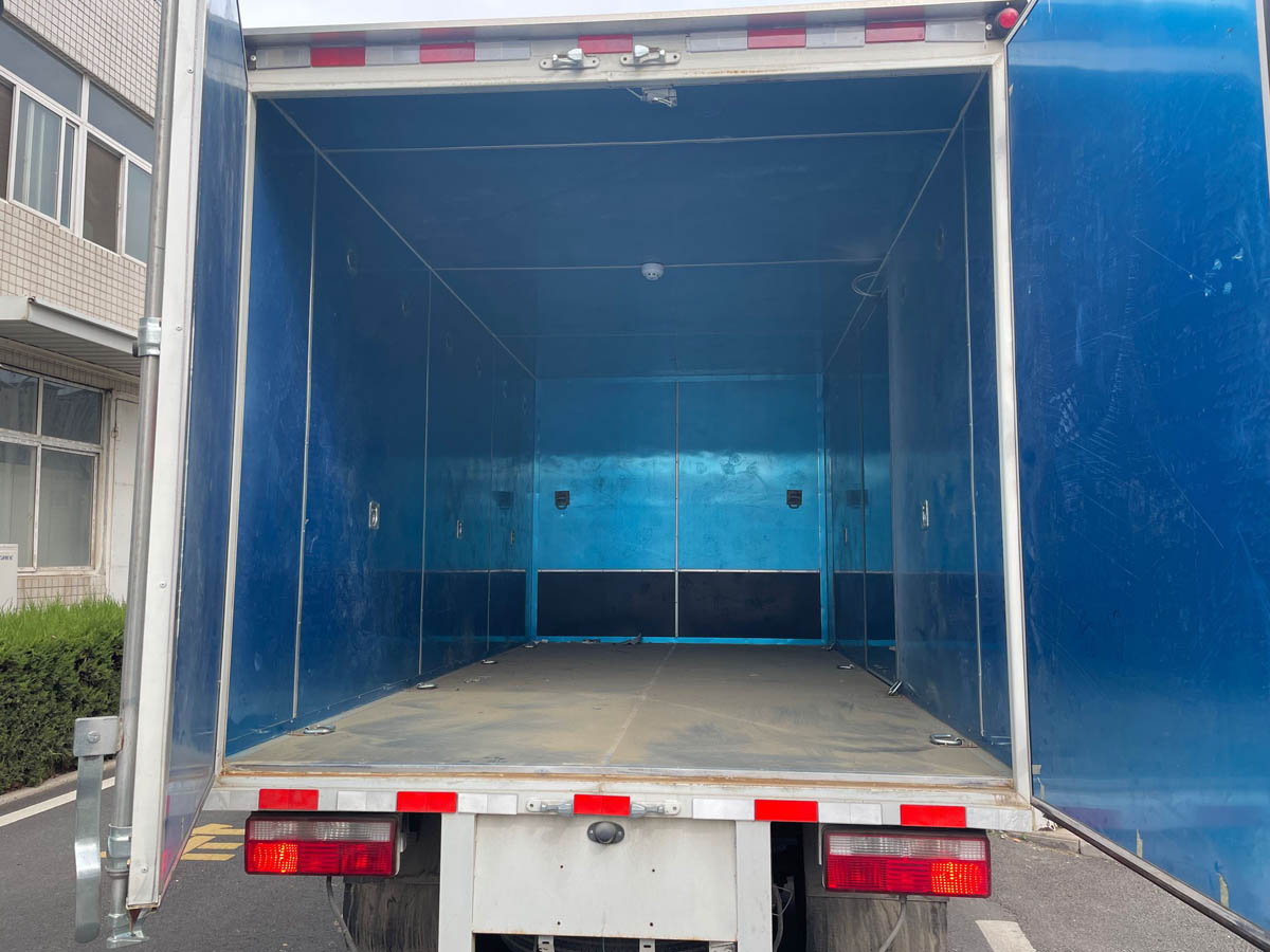 同銳通牌CAA5040XQYC6爆破器材運輸車公告圖片