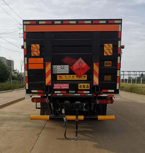 順風(fēng)智造牌SFZ5180TQPCAJ6氣瓶運(yùn)輸車(chē)公告圖片