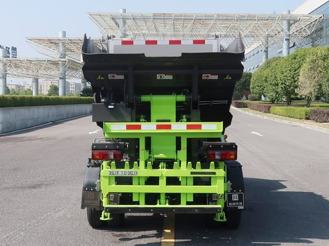 中聯(lián)牌ZBH5040ZZZHFAE6自裝卸式垃圾車公告圖片