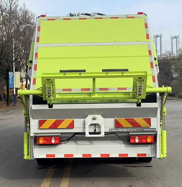 徐工牌XGH5180ZYSLFCEV燃料電池壓縮式垃圾車公告圖片
