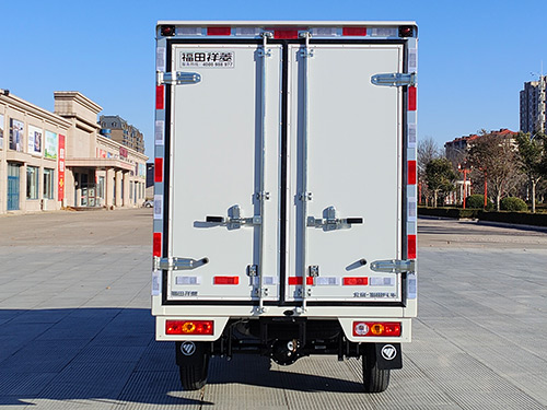 福田牌BJ5020XXY2AV5-13廂式運(yùn)輸車公告圖片