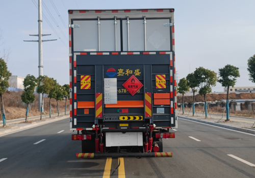 專力牌ZLC5266XRQZ6易燃?xì)怏w廂式運(yùn)輸車公告圖片