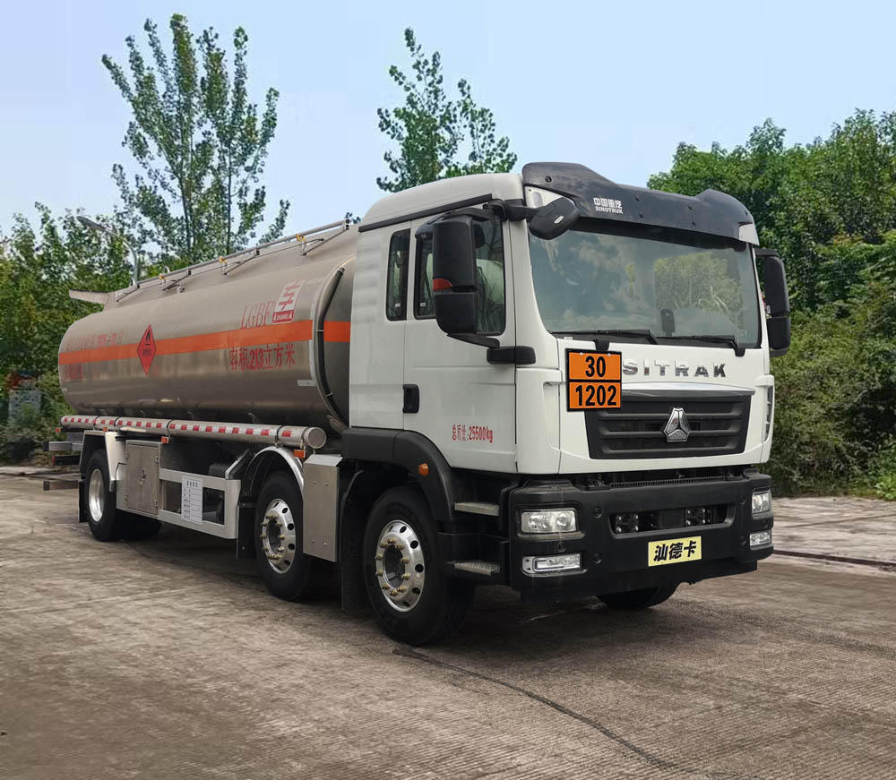 專(zhuān)威牌HTW5260GYYLZZ6C鋁合金運(yùn)油車(chē)