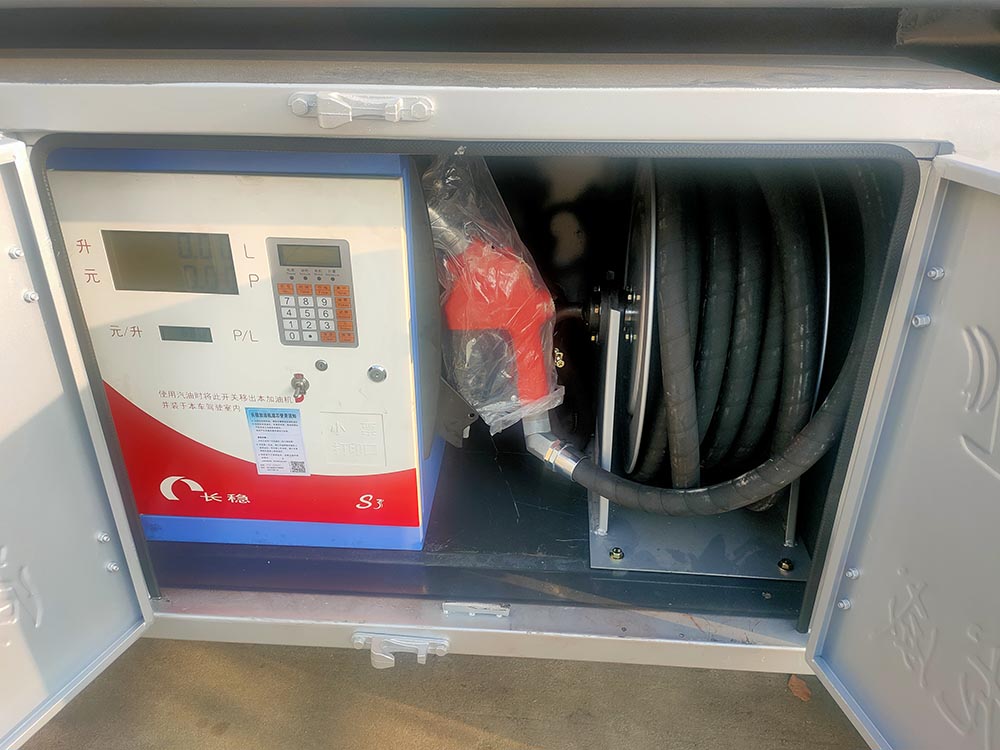 楚飛牌CLQ5188GJY6E加油車公告圖片