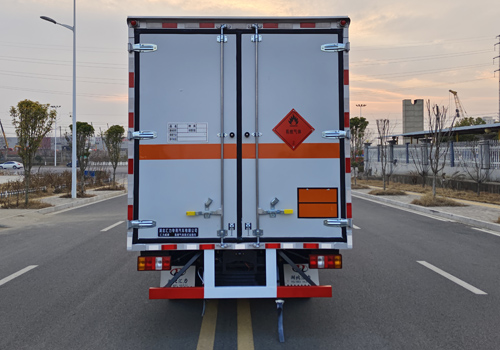 匯力威牌VVV5040XRQJX6易燃?xì)怏w廂式運(yùn)輸車(chē)公告圖片
