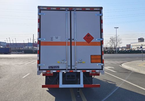 匯力威牌VVV5120XRQCA6易燃?xì)怏w廂式運(yùn)輸車(chē)公告圖片