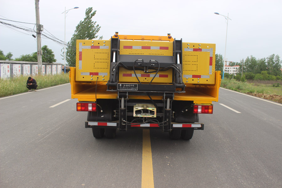 潤知星牌SCS5040TFZZ6防撞緩沖車公告圖片