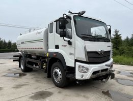 诸专牌GLB5182GPSE6绿化喷洒车