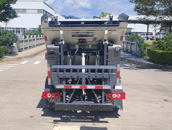 福龍馬牌FLM5033ZZZFS6H自裝卸式垃圾車公告圖片