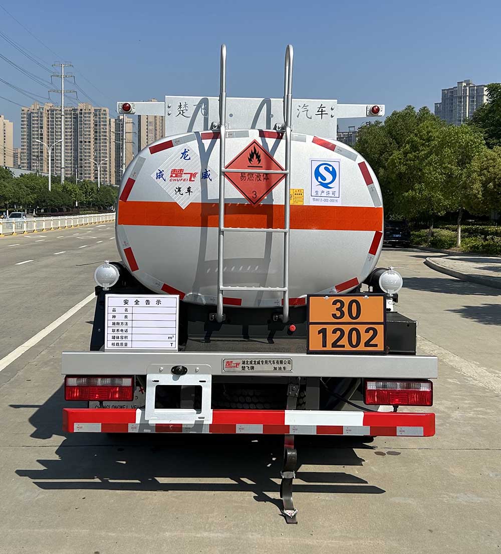 楚飛牌CLQ5090GJY6CA加油車公告圖片