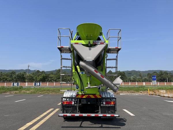 解放牌CA5310GJBP62L4T4BEV純電動(dòng)混凝土攪拌運(yùn)輸車公告圖片