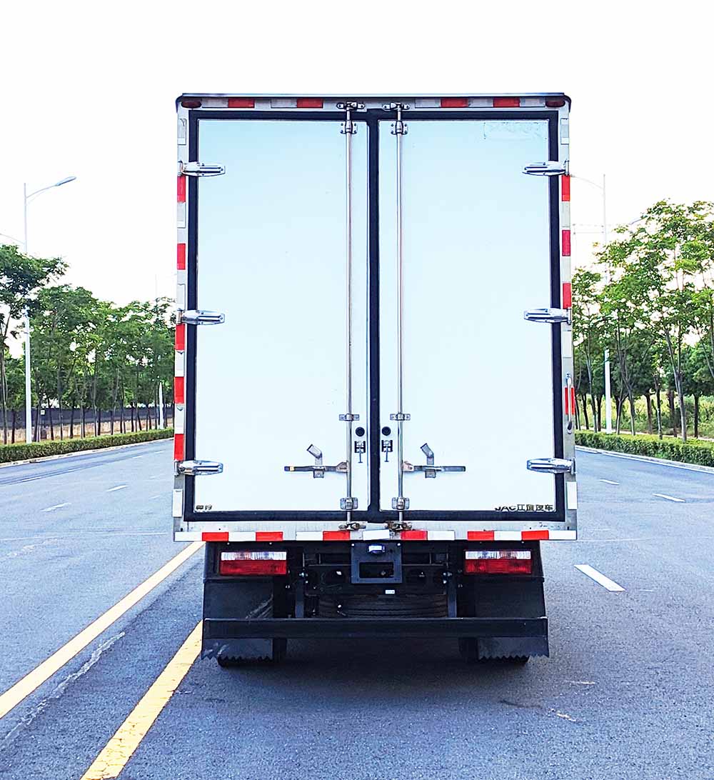 江淮牌HFC5041XLCPHEV2-2插電式混合動(dòng)力冷藏車公告圖片