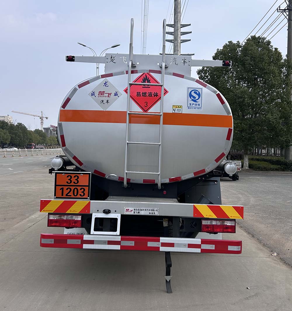 楚飛牌CLQ5181GJY6EQ加油車公告圖片