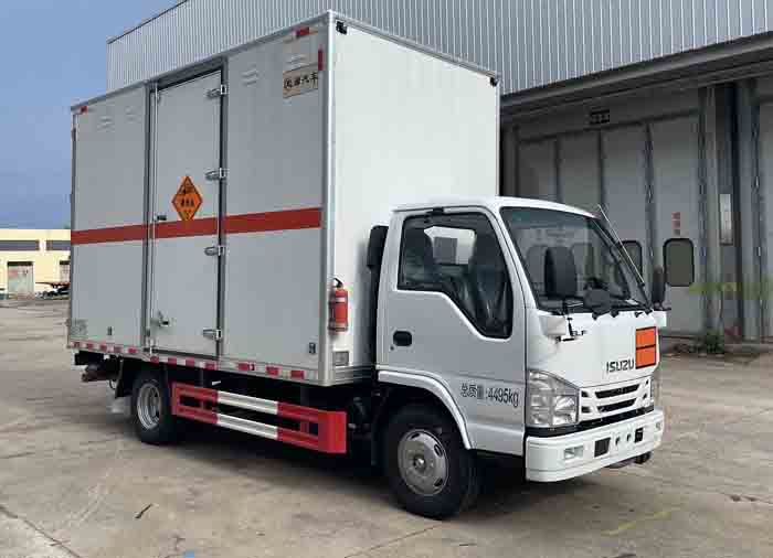 百捷牌QYY5045XQYQL6爆破器材運(yùn)輸車