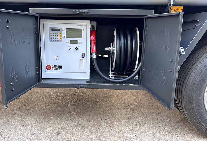 楚飛牌CLQ5182GJY6SX加油車(chē)公告圖片