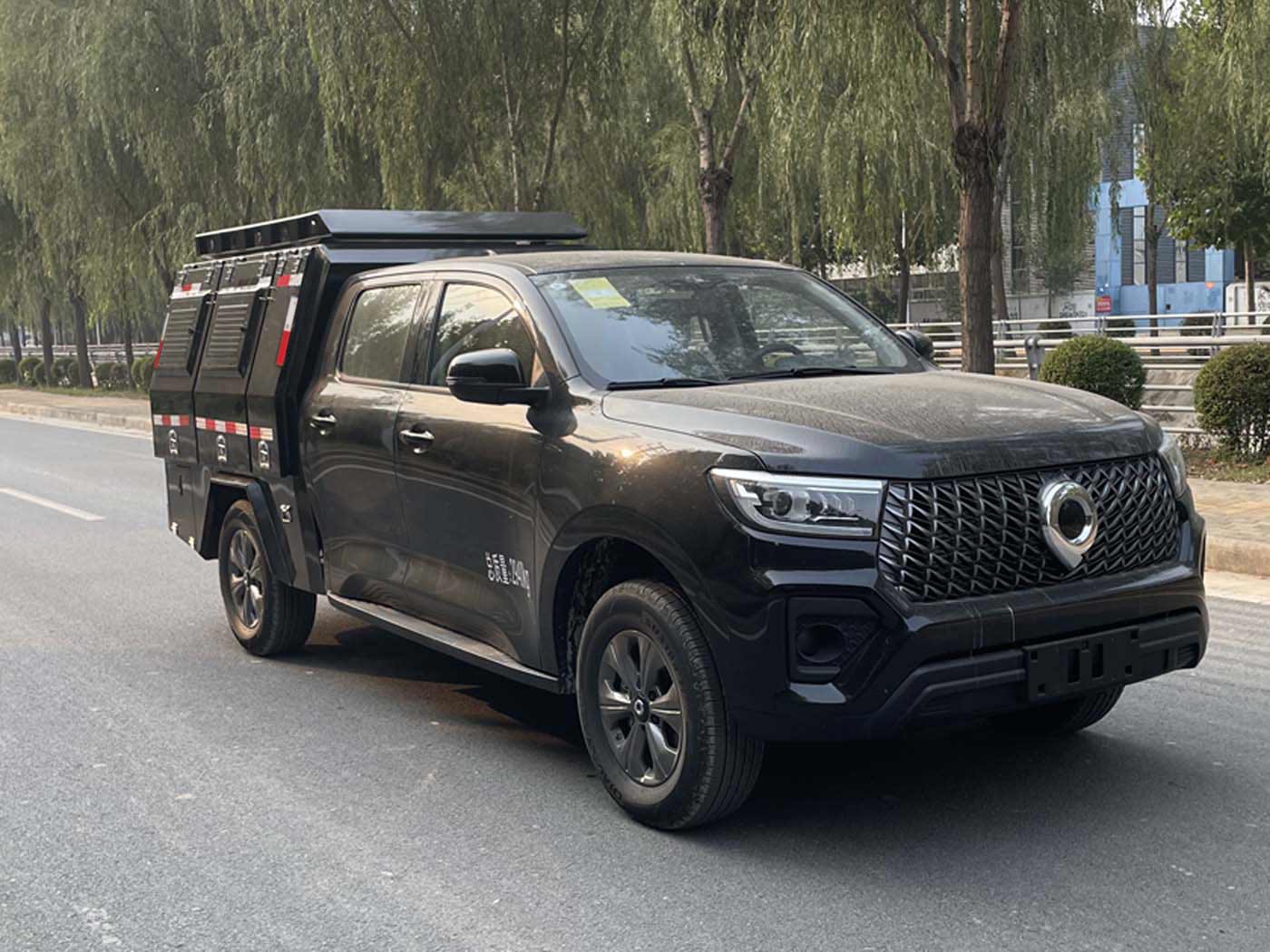 迷野牌MYY5030TXUC4巡邏車