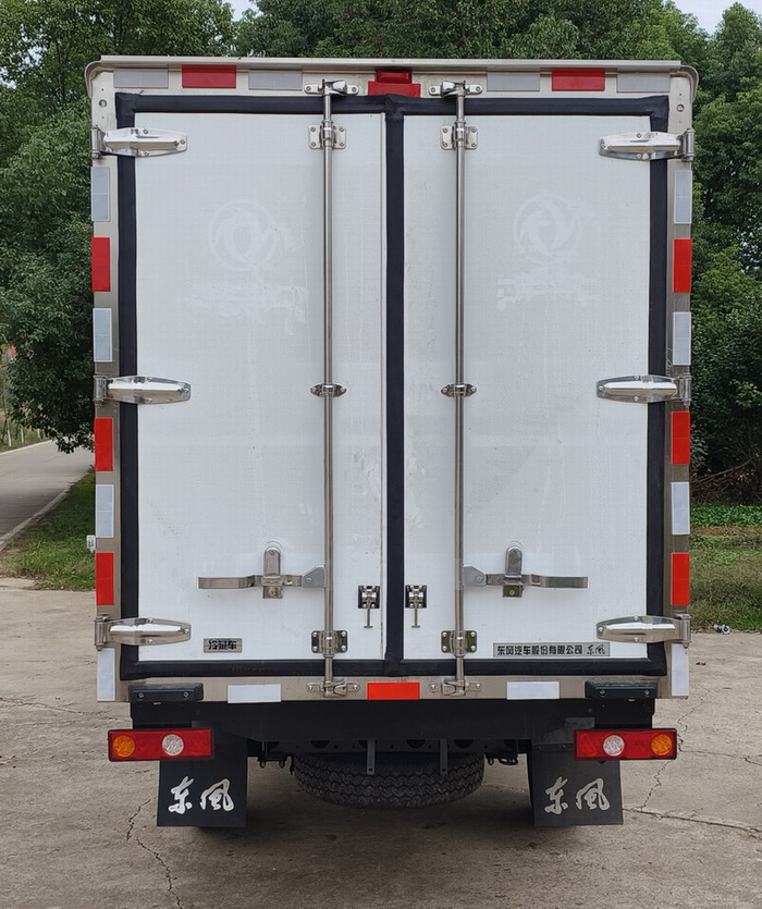 東風牌EQ5030XLC60Q4DAC冷藏車公告圖片