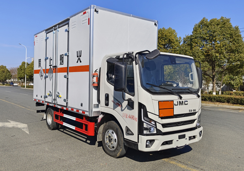 匯力威牌VVV5041XZWJX6雜項(xiàng)危險(xiǎn)物品廂式運(yùn)輸車