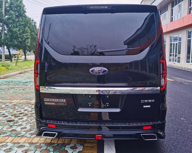 鈞天牌JKF5040XSWF8W商務(wù)車公告圖片