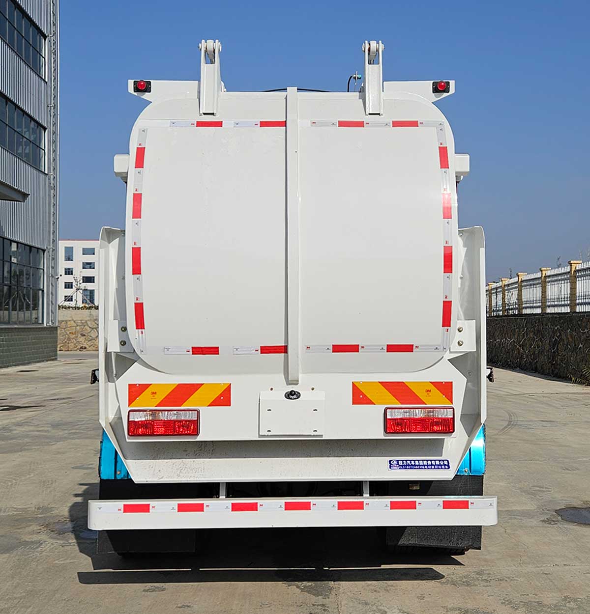 純電動餐廚垃圾車圖片