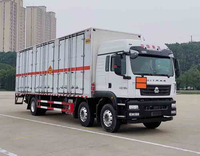 百捷牌QYY5210XQYZZ6爆破器材運(yùn)輸車