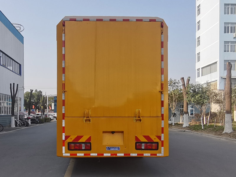 程力威牌CLW5180TPSBCA大流量排水搶險(xiǎn)車公告圖片