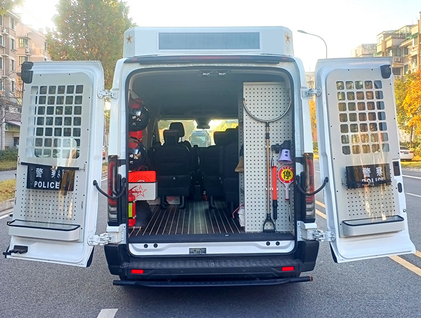 江改牌JX5035TXUMMJ6BEV純電動(dòng)巡邏車公告圖片