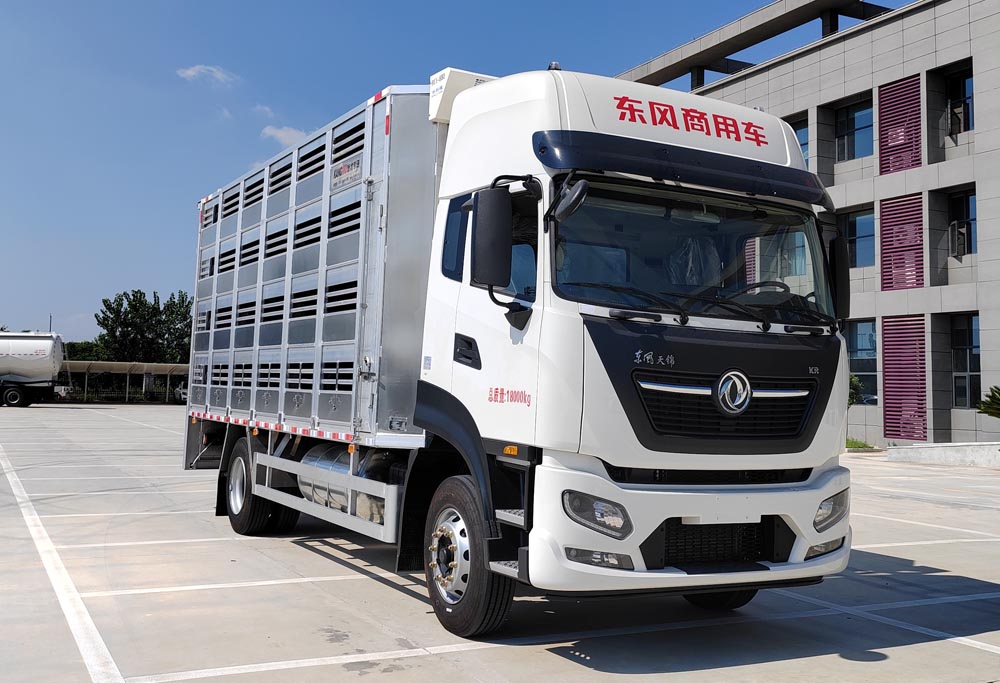 康牧晨遠牌KMH5180CCQD6L畜禽運輸車