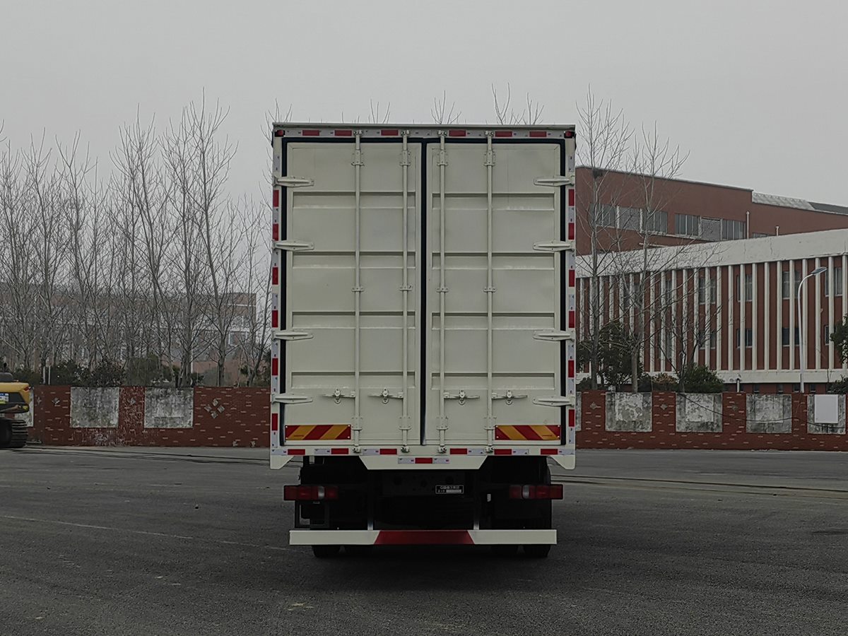 豪沃牌ZZ5187XXYK711JF1-1廂式運輸車公告圖片