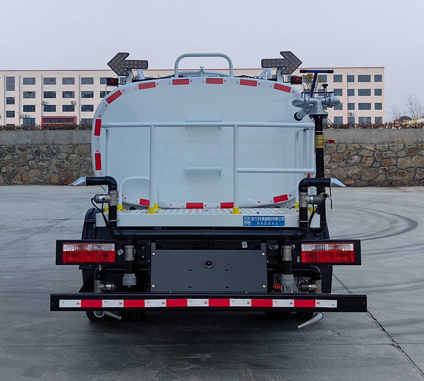 程力牌CL5100GSSBEV純電動灑水車公告圖片