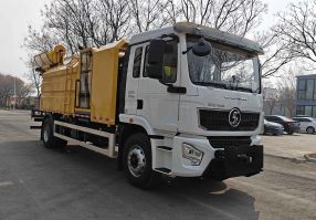 圣工牌HGY5188TXQBEV純電動墻面清洗車