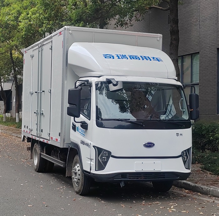 開(kāi)瑞牌SQR5040XXYBEVH75純電動(dòng)廂式運(yùn)輸車(chē)