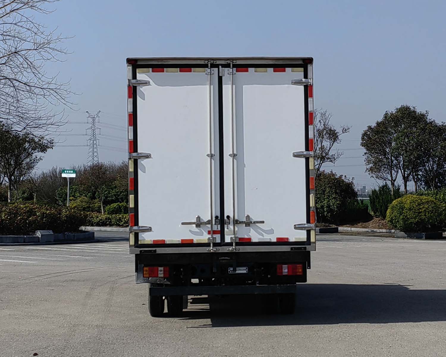 豪沃牌ZZ5047XBWH3315F145保溫車公告圖片