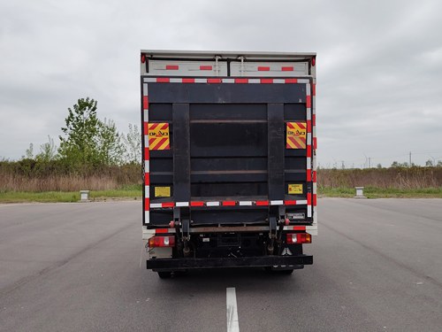 豪曼牌ZZ5048XXYG17ZBEVC純電動(dòng)廂式運(yùn)輸車(chē)公告圖片