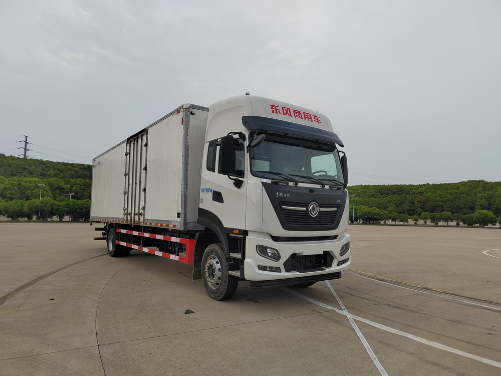 東風(fēng)牌DFH5180XLCEX18冷藏車(chē)