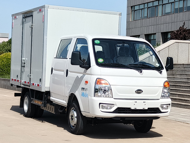 凱馬牌KMC5045XXYNG318S6廂式運(yùn)輸車(chē)