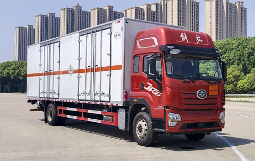 百捷牌QYY5181XDQCA6毒性氣體廂式運(yùn)輸車