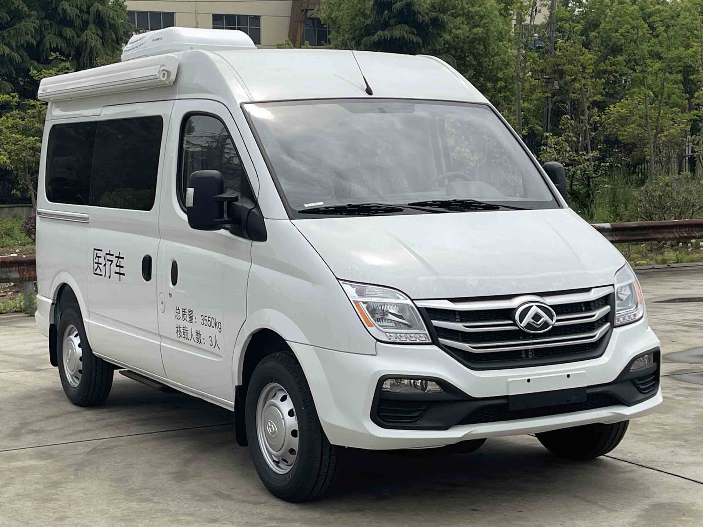 申馳牌SQL5042XYLA2DB醫(yī)療車