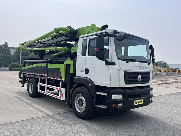 豐汽牌DXD5226THBZ6混凝土泵車