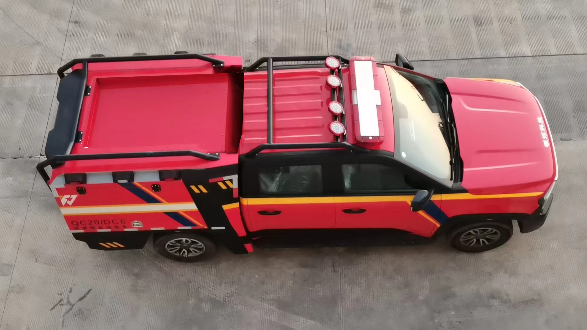 銀河牌BX5030TXFQC20/DC6器材消防車公告圖片