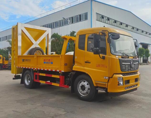 程力重工牌CLH5121TFZAHA防撞緩沖車