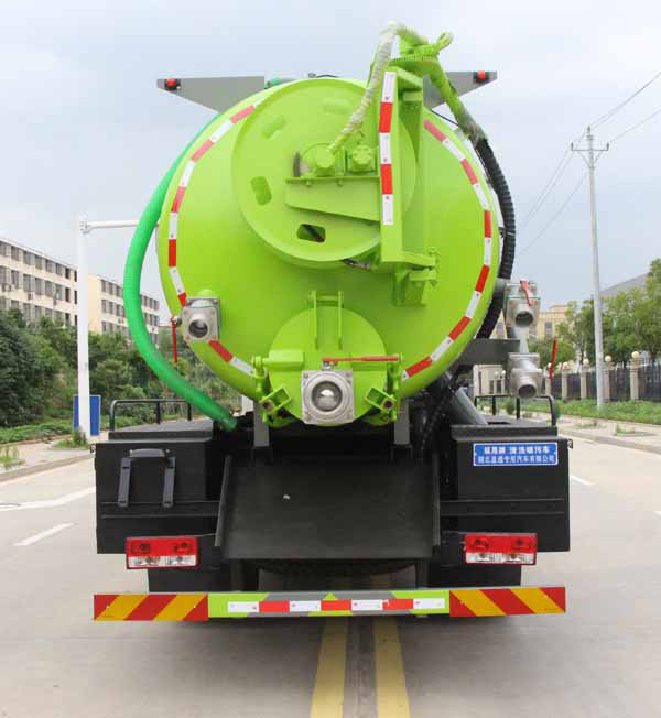 縱昂牌CLT5182GQWBJ6清洗吸污車公告圖片