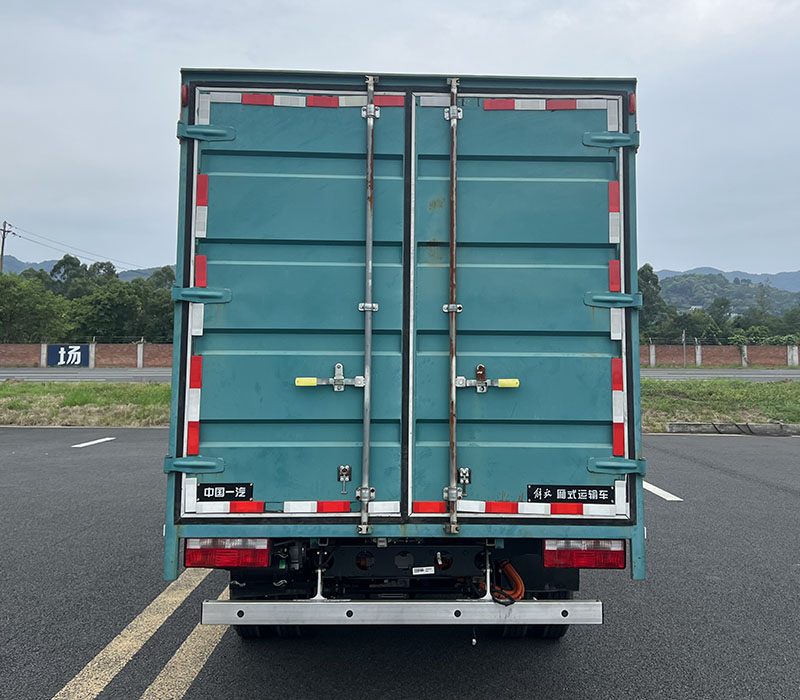 解放牌CA5040XXYP40L2SHEVA84插電式增程混合動(dòng)力廂式運(yùn)輸車公告圖片