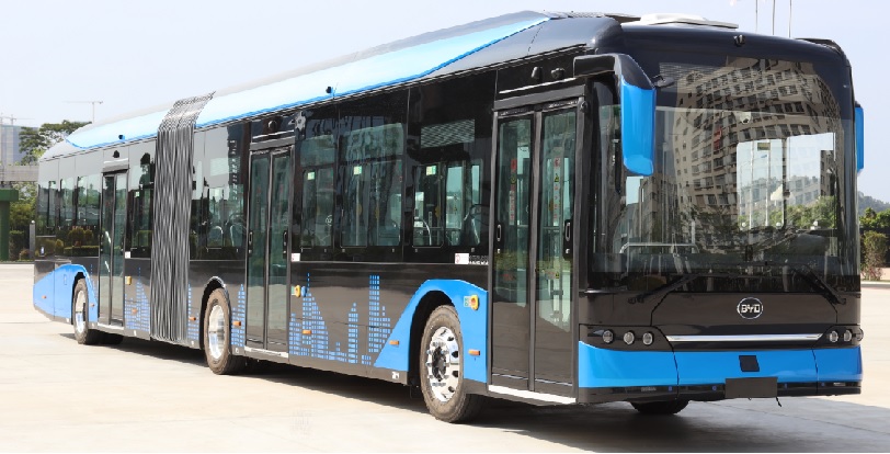 比亚迪牌BYD6180B1BEV1纯电动低地板铰接城市客车图片
