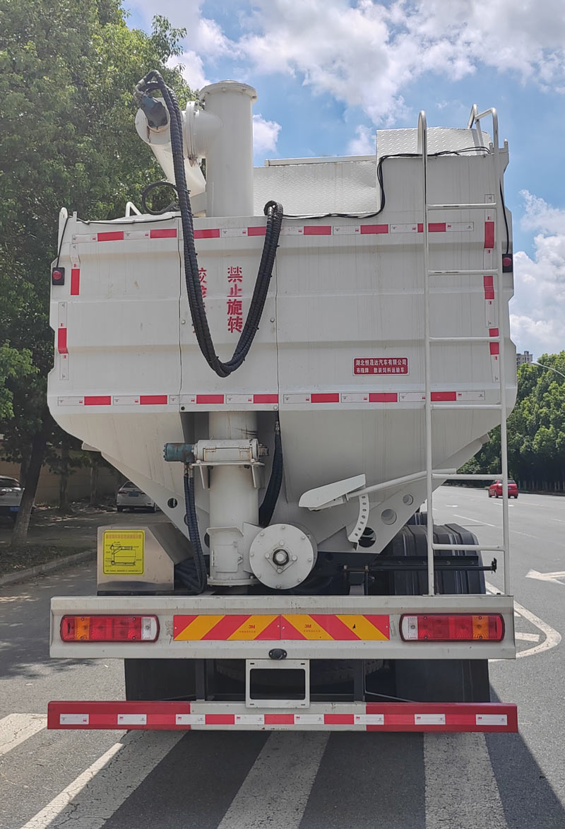 布隆牌LLL5310ZSLB6散裝飼料運輸車公告圖片