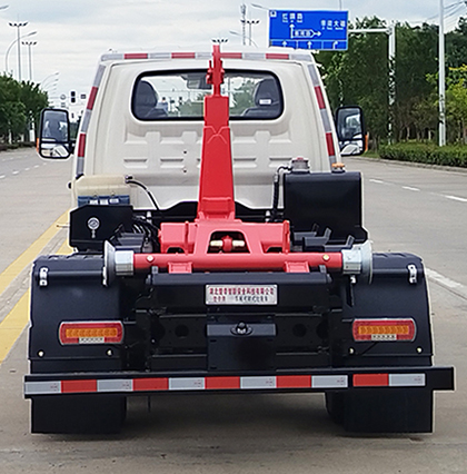 楚帝牌DCD5041ZXXZ6車(chē)廂可卸式垃圾車(chē)公告圖片