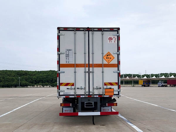 楚勝牌CSC5188XQYS6爆破器材運輸車公告圖片