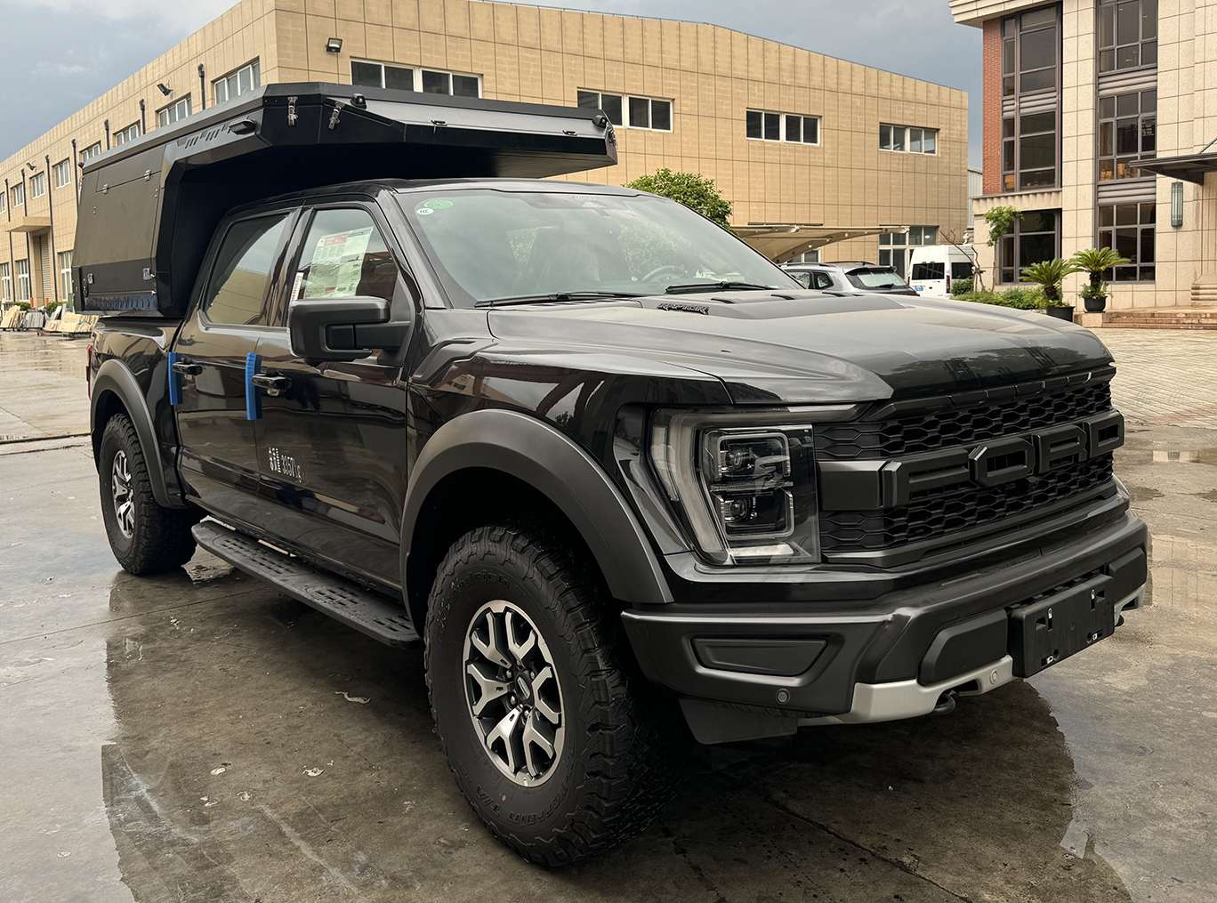 FHA5032XLJ型旅居車圖片