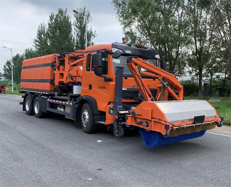 環(huán)科德恒牌LDH5250TXQZZ墻面清洗車公告圖片