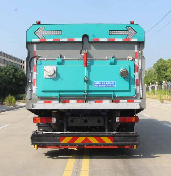 縱昂牌CLT5180TXCBJBEV純電動(dòng)吸塵車公告圖片